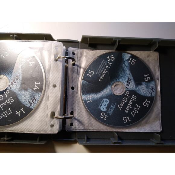 Fifty Shades Of Grey Unabridged 16-Disc Set AUDIO BOOK CD Erotic Secrets In Case - Picture 5 of 5